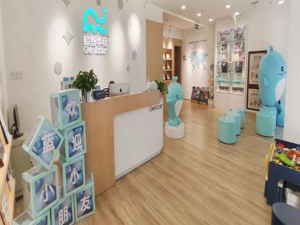 鲸智学程创始人，对话校长邦：做教育界的“胖东来”